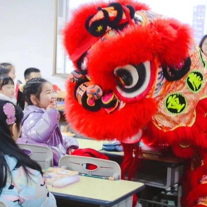 瑞兔送祥福 彩狮闹元宵——重庆市江北区培新小学校