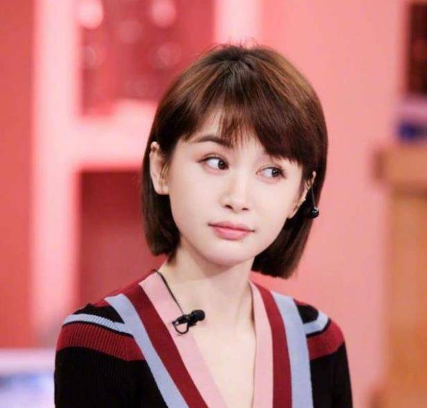 原创与贾乃亮相爱六年分手，王子文悄悄生下儿子，如今家庭事业双丰收