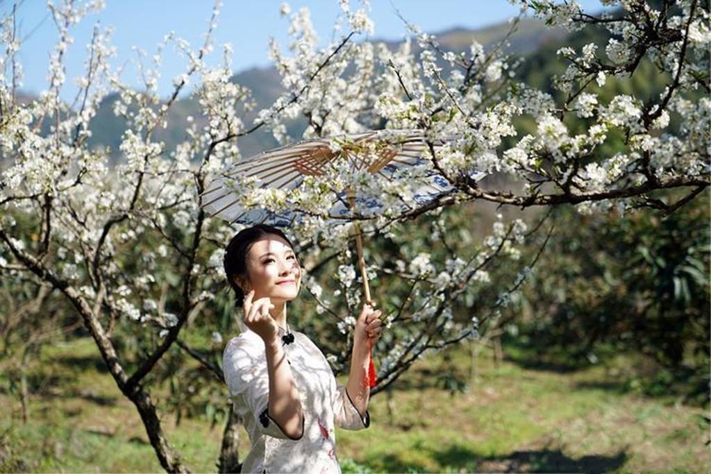 大雪都盖不住春天的七首春雪诗，最初一位被当做神一样的存在