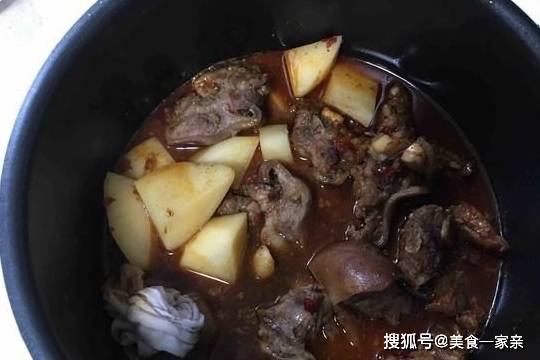 越冷越要吃那肉，一年四时不生病，比牛肉滋补，比猪肉鲜美！