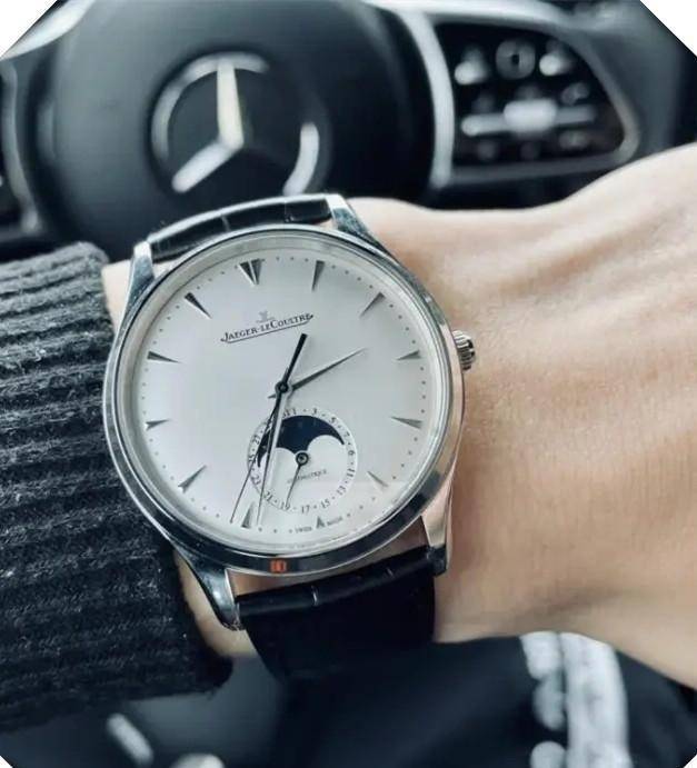 2022-2025��ר���±����Ͷ����г���W���ҵ��������ѡ��