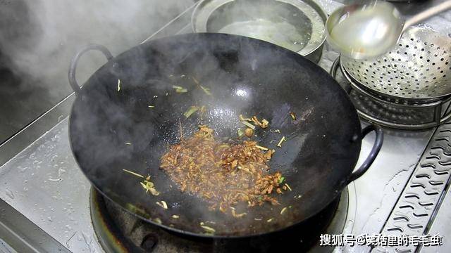 粉条的那种做法太赞了，厨师长无私分享教程，饭馆经常点那道菜