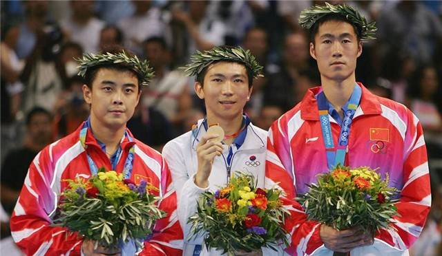 ����ֱ����˰̣����������κ�ƹЭ��ϯ������04���˾��� ...