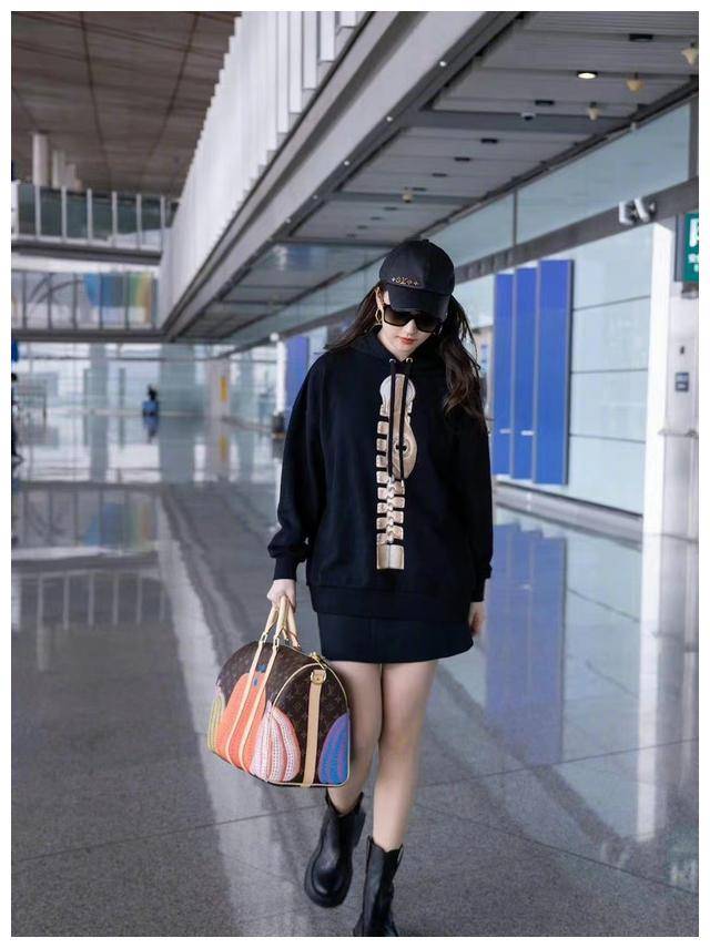 �ܶ�������������ƶ�Ҫ����վ����ͬ��ɻ����㣬Ϳ�촽�� ...