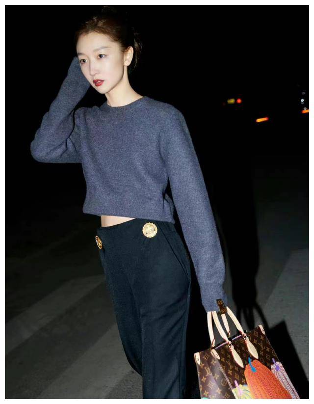 �ܶ�������������ƶ�Ҫ����վ����ͬ��ɻ����㣬Ϳ�촽�� ...