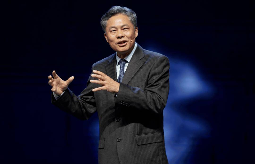 黄德宽，清华大学人文讲席教授，清华大学出土文献研究与保护中心主任，