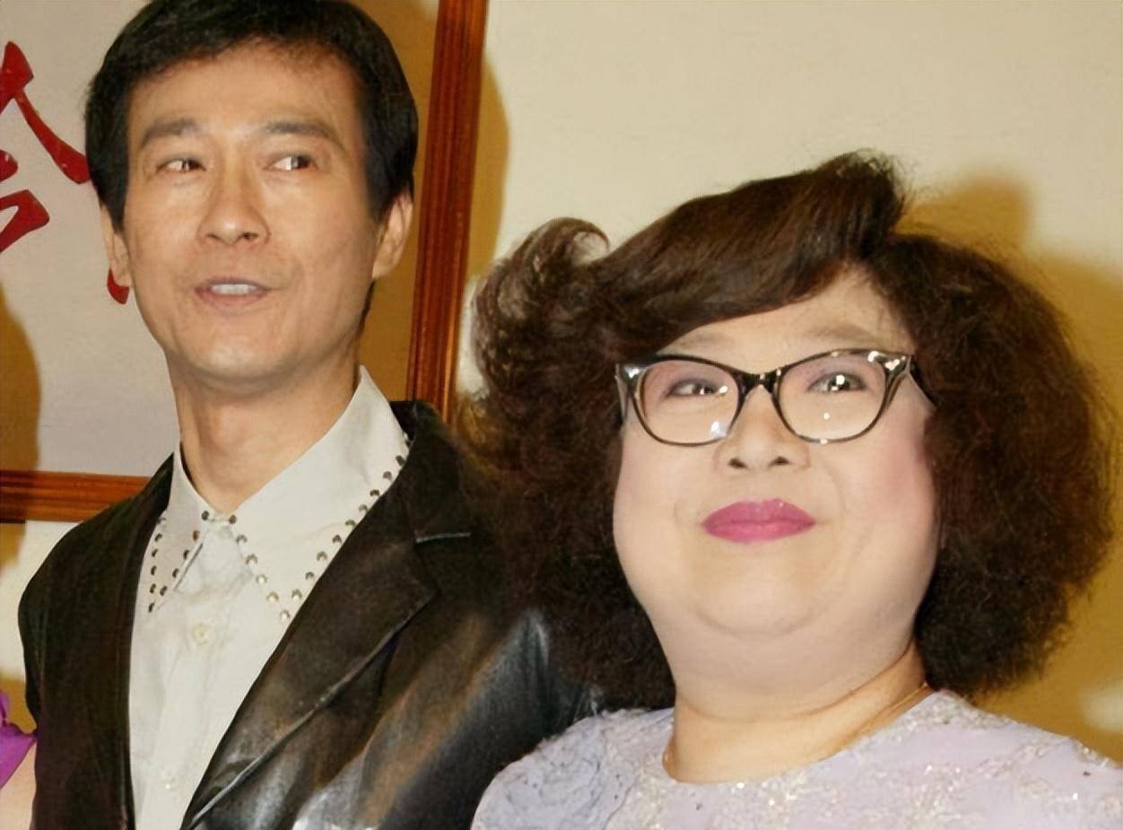 ͬ����ͬ��������֣����Ļ���Ϊ��4��Ů���Ĳ����˴�