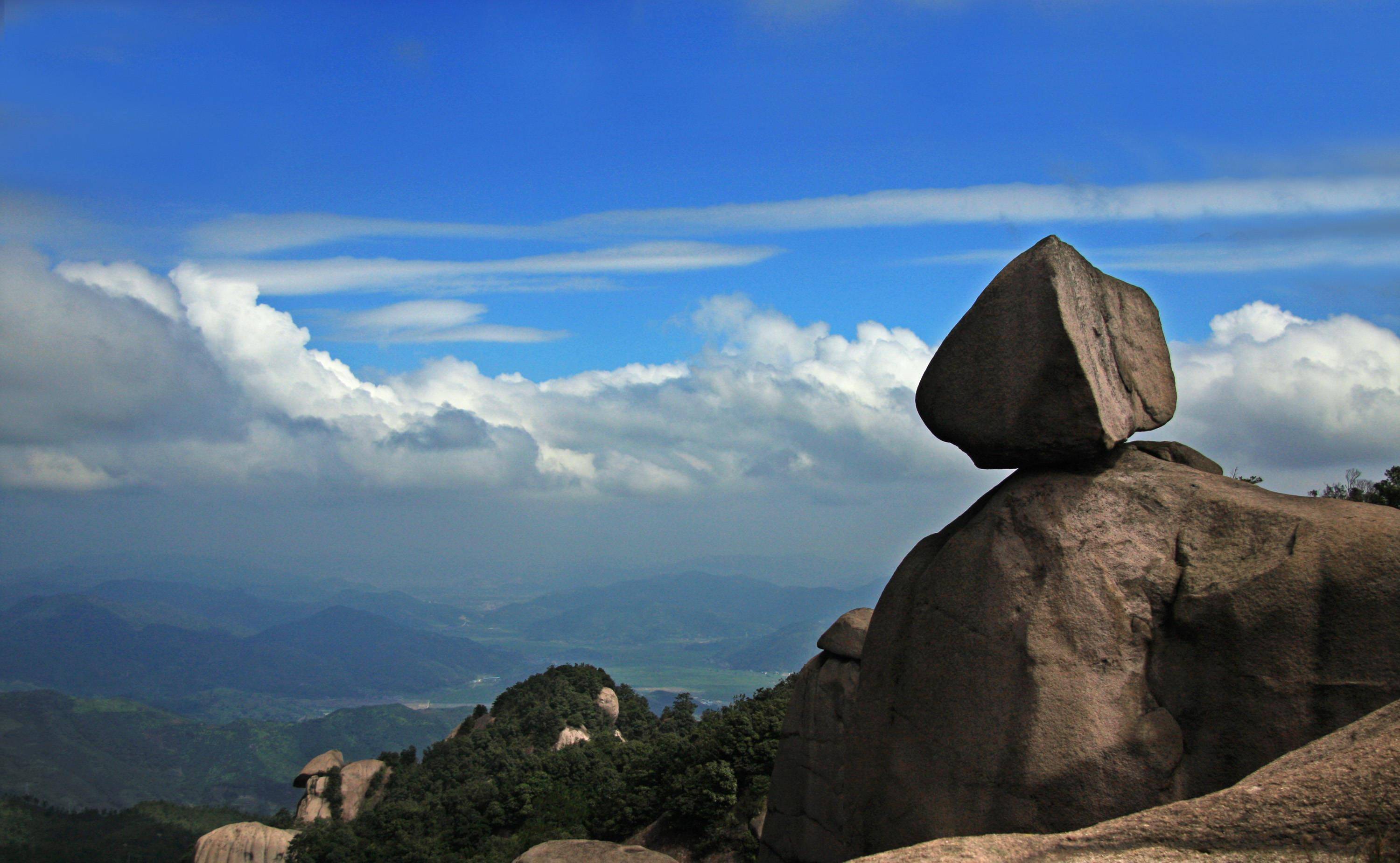 福建更具仙气的一座山，位靠东海是仙人聚会地，有海上仙都之美称