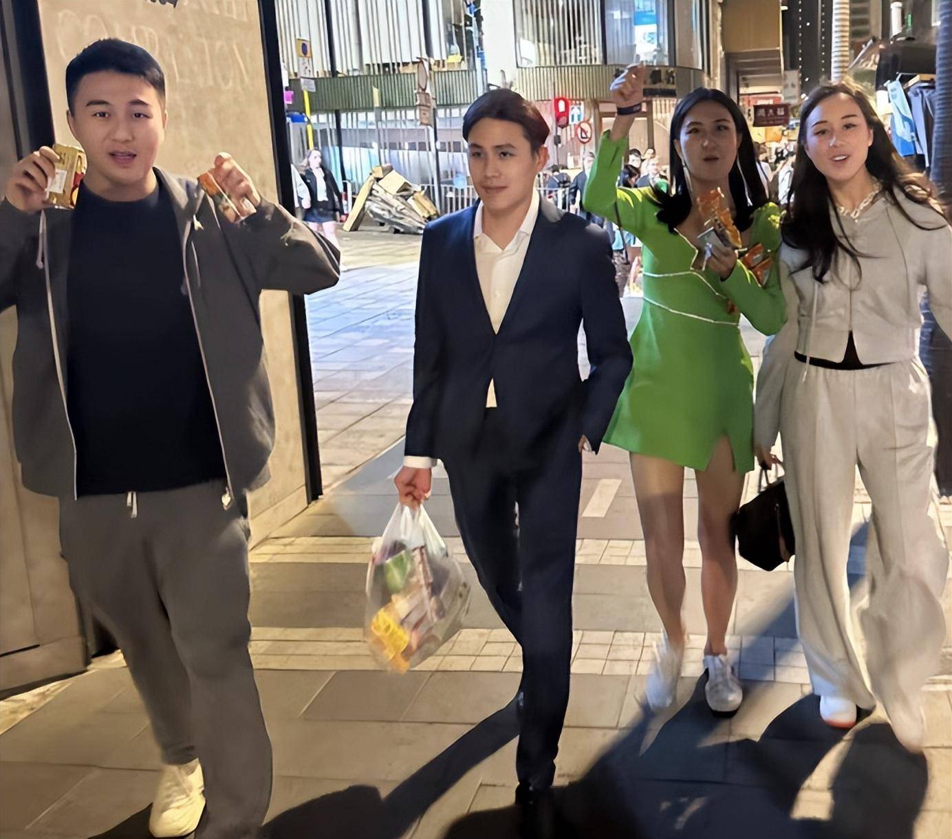 �γ���ɹ��ɩ����������Ӱ����ⱦ������������������ͬ ...