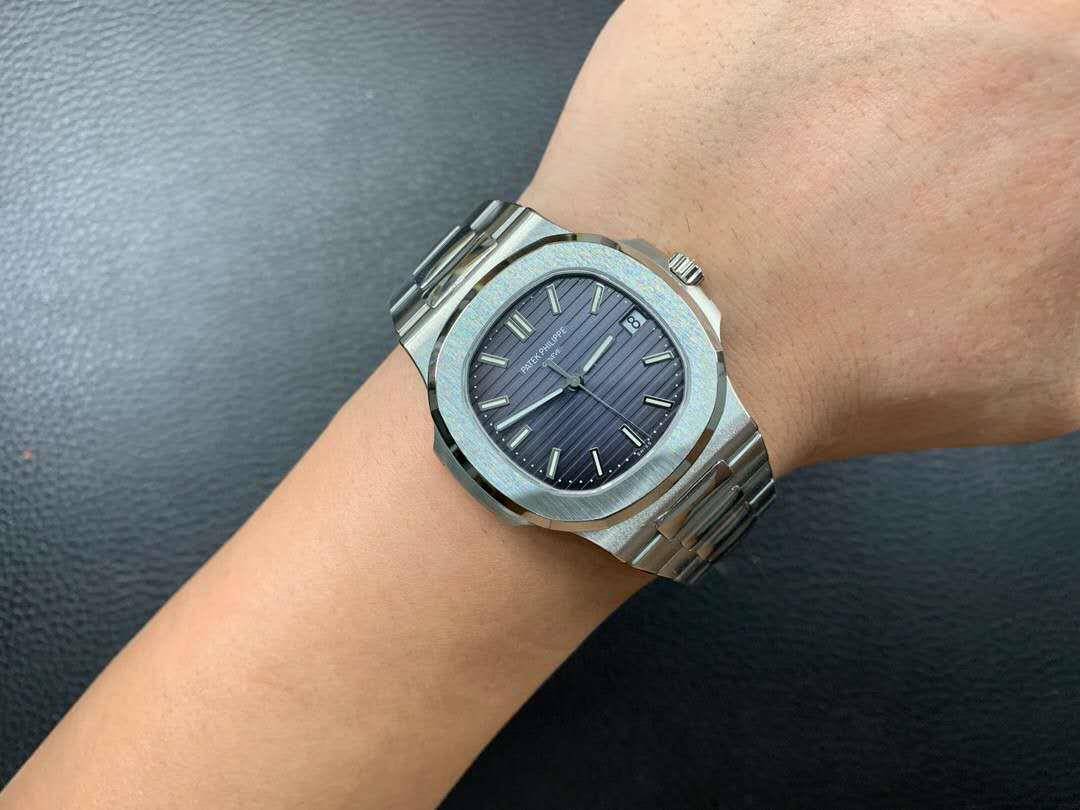 �ȿɴ���Ǳˮ�£��ֿɴ�����β�����ٴ�������������� ...