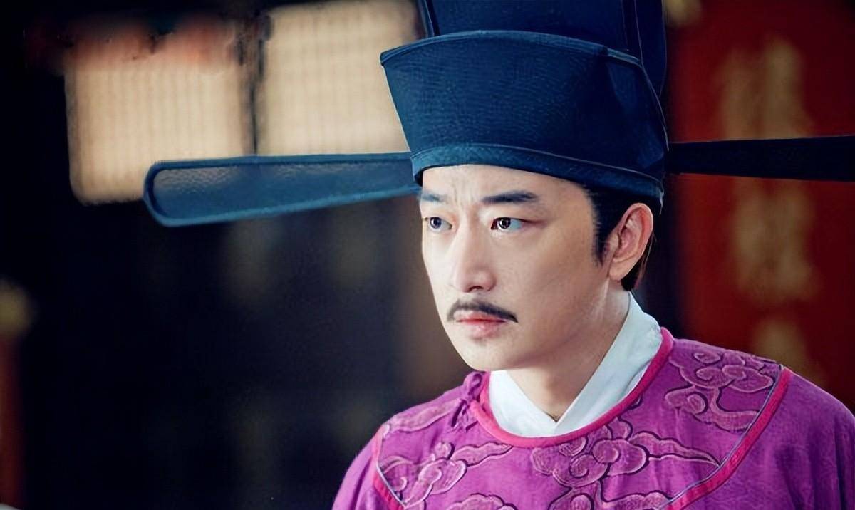 �γ��������䣬ȷ�����ڼҷ���������������ҵ�����Ψ�� ...