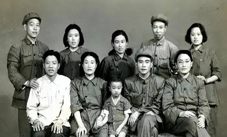 刘青山、张子善贪污案，1952年最末判刑，揭露他们的李克才去哪了