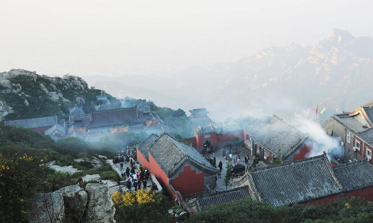 保母式泰山玩耍攻略+精简版泰山游记，想去泰山玩看那篇就够了