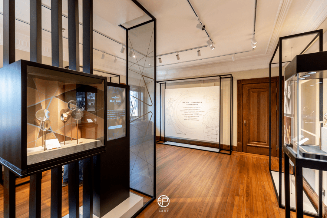 �ڰ�����԰,������ʫ���١��߼��Ʊ�֮��������