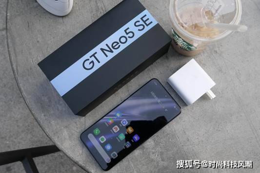 实我GT Neo5 SE评测：2000元档越级体验 诛神悍将 超强续航