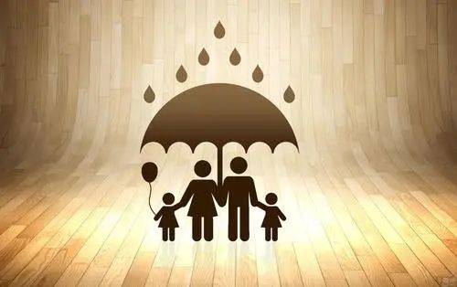 人民文娱：不要让女性成为话题焦点