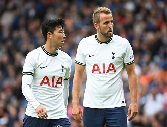 2-1�����ˑOӢ���������ϳ�C���ڼ����ȴ�����ǰ���Բ����ֹ�