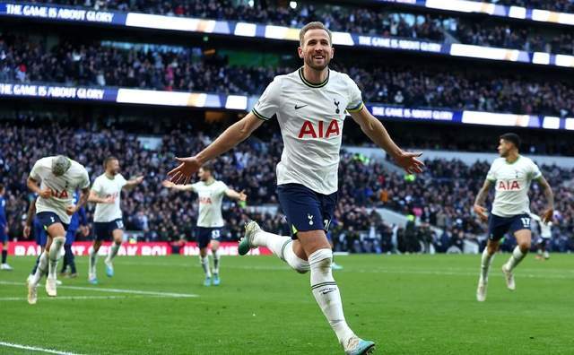 2-1�����ˑOӢ���������ϳ�C���ڼ����ȴ�����ǰ���Բ����ֹ�