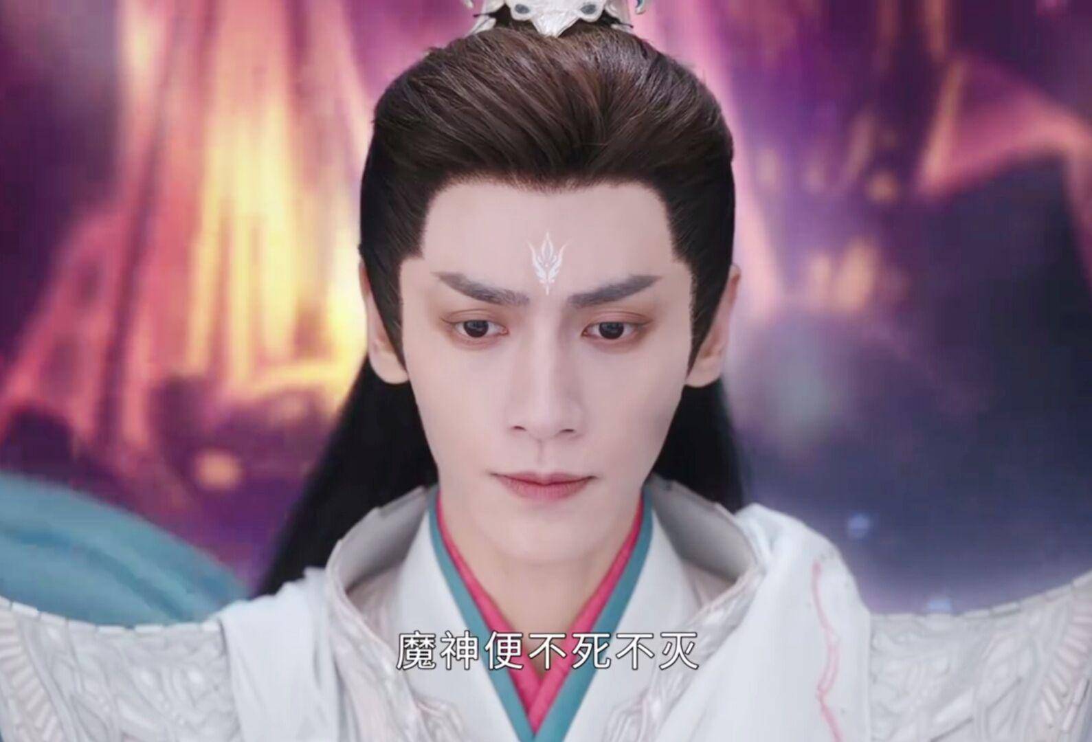 《长月烬明》：为何12个神都打不外魔神？看懂魔神的来历就大白了