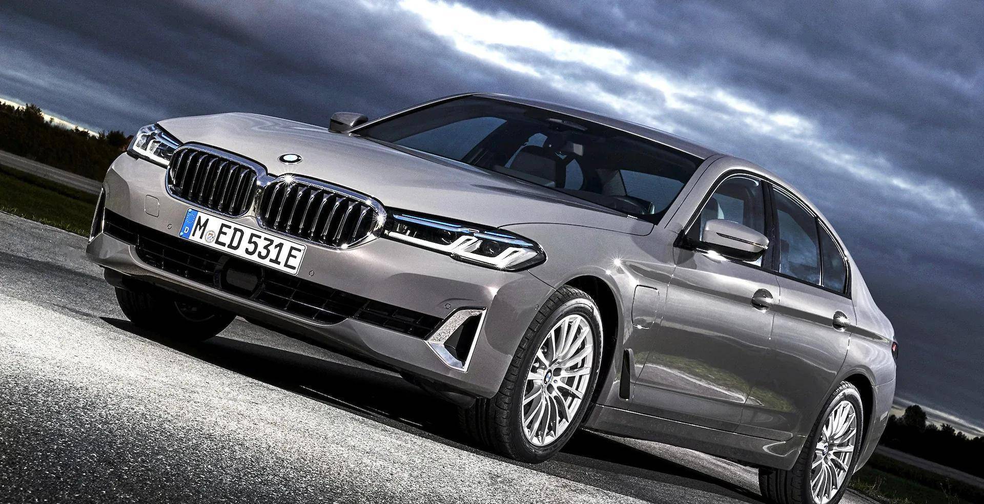 原创
                BMW 5系：豪华与科技的完美交融