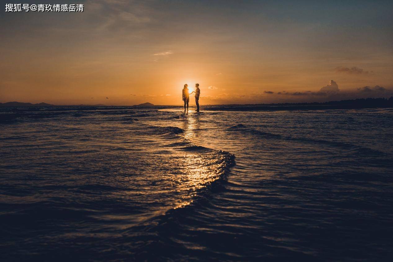 梦回旧情，新恋背后的心理涟漪