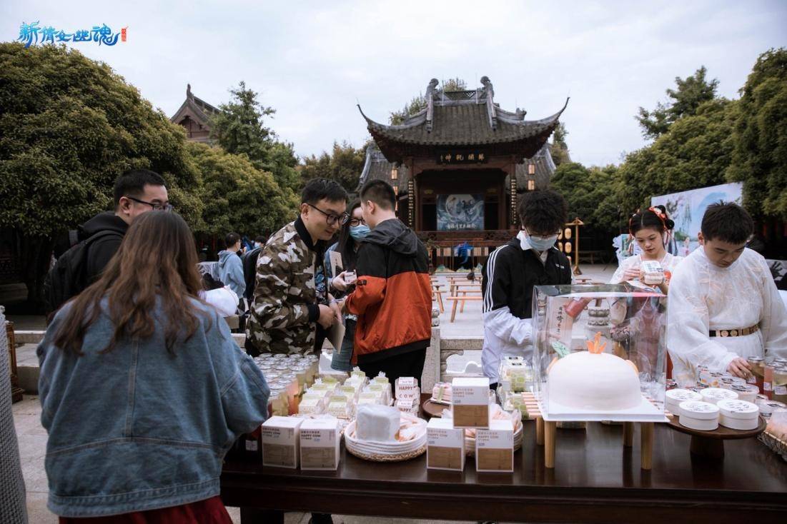 《新倩女幽魂》十二周年庆典，与西湖美景配合呈现三界盛会