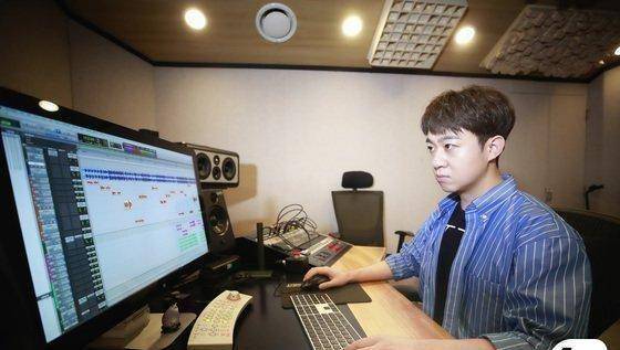 原创
ONF黄贤专访:憋足狠劲咬牙坚持的《RoadtoKingdom》幕后故事8 原创
ONF黄贤专访:憋足狠劲咬牙坚持的《RoadtoKingdom》幕后故事8