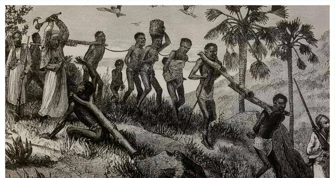 芒果体育黑奴贸易时为何把黑人的衣服扒个精光连遮羞布也不给？(图1)