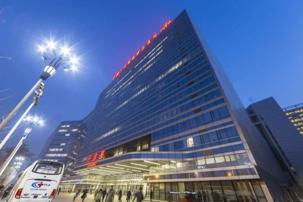 中国人民解放军总医院（北京301医院）是envac恩华特系统在国内医院的应用