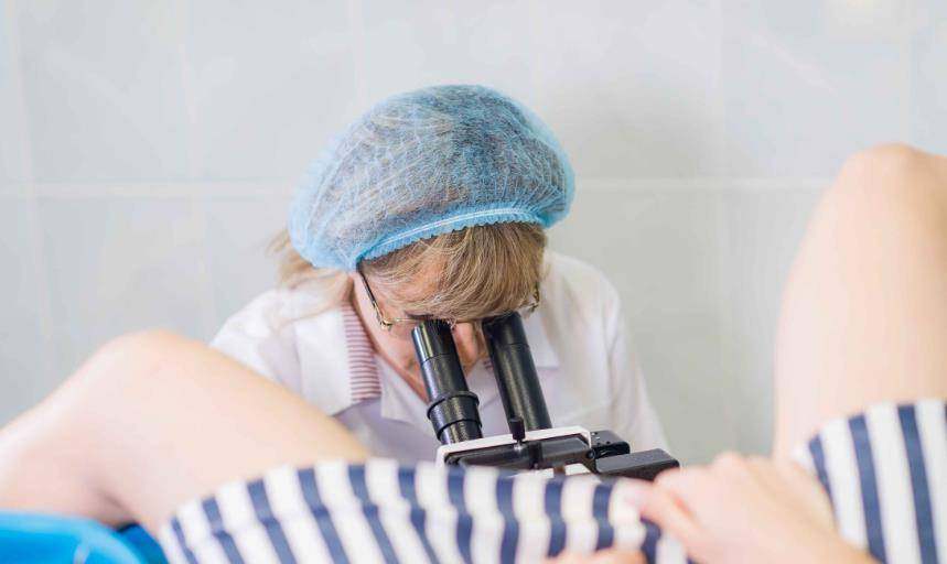 有些女性下身无毛是怎么回事？这4个原因，为了健康，最好了解