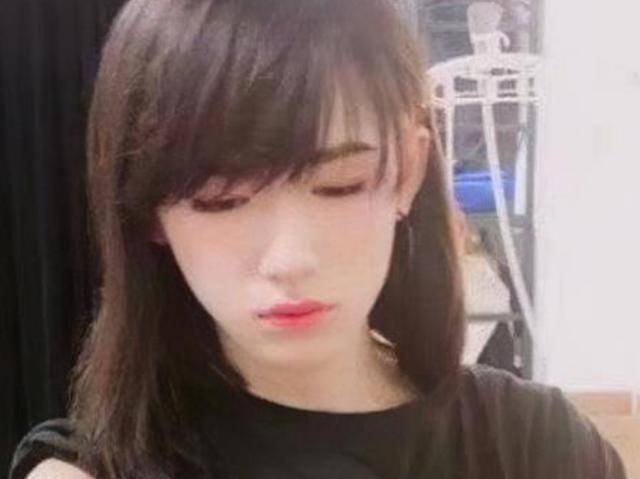 刘耀文分享理想型标准：和粉丝无缘分，与宋亚轩女装很契合