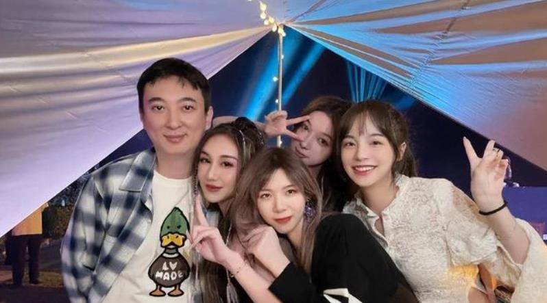 原创王健林曾说王思聪有“智商优越综合症”，难怪他敢批评娱乐圈