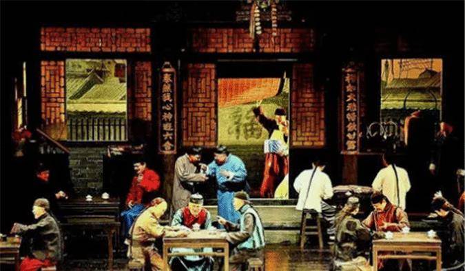 浅谈老舍《茶馆》中的人物形象