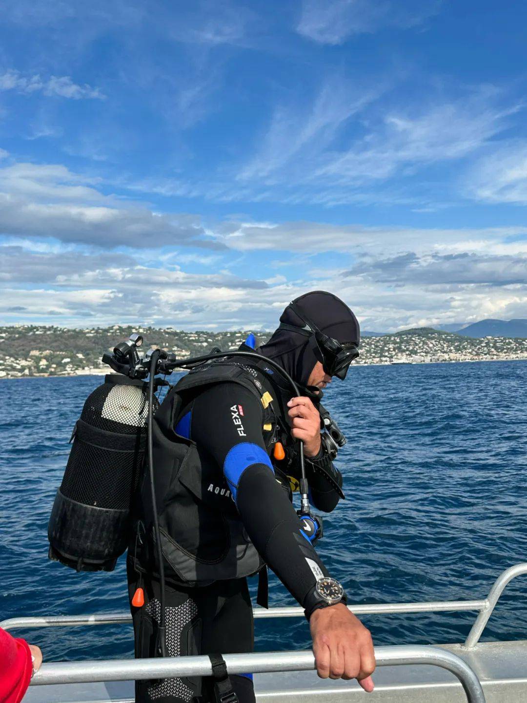 ������ʮ�x�ֳ�������Ʒ!�����Ϸ�,�ͻ��������ĵ�һ���֤����