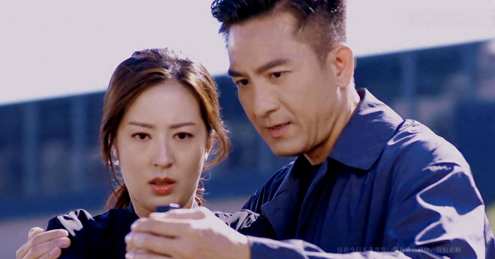 原创TVB知名视帝视后拍吻戏超投入，吻到嘴唇变形，网友直呼好激烈