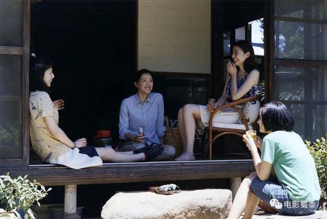 型: 剧情 / 家庭上映日期：2015-05-14(戛纳电影节) / 2015-06-13(日本)片
