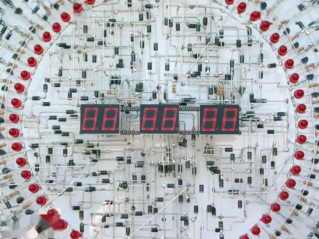 纯手工打造的数字钟 - 无ic,无pcb