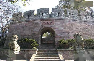 宁波市镇海口海防历史纪念馆记录着2000余年的海防历史