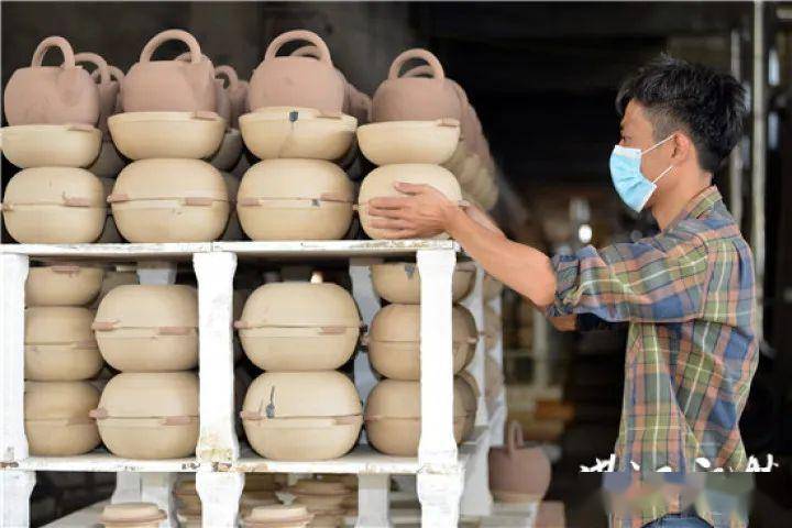 廉江呢个镇的缸瓦窑传统,陶艺依旧,魅力代代相传-搜狐大视野-搜狐新