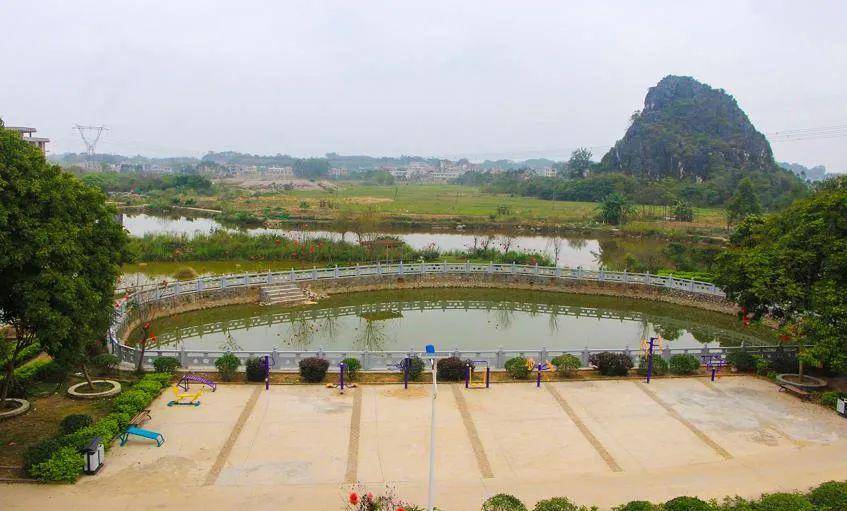 北流:山环水抱,绿树成荫.昔日贫困村"变身"精品示范