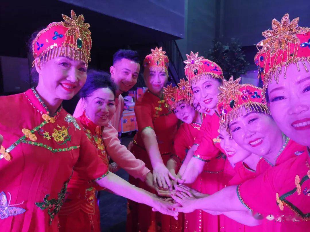 新疆锡伯族民间艺术团缤纷登场2020年乌鲁木齐春节联欢晚会