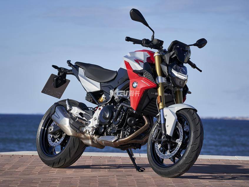宝马摩托900时代来了f900rxr正式上市售价1059万起