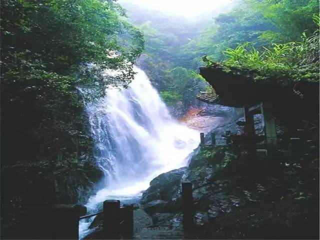 有名的山泉水有哪些 bab4ebc849554ed1927d9514dc64c9d5.jpeg