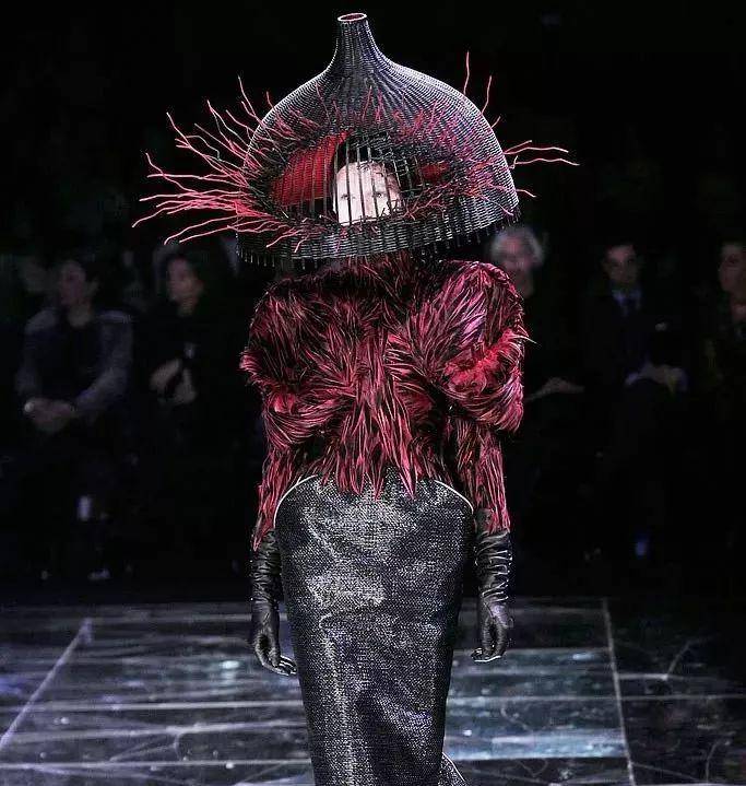 15alexander mcqueen 2010春夏主题:plato"s atlantis2010春夏"