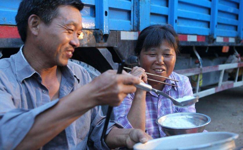 避免尴尬,农民工这样过性生活
