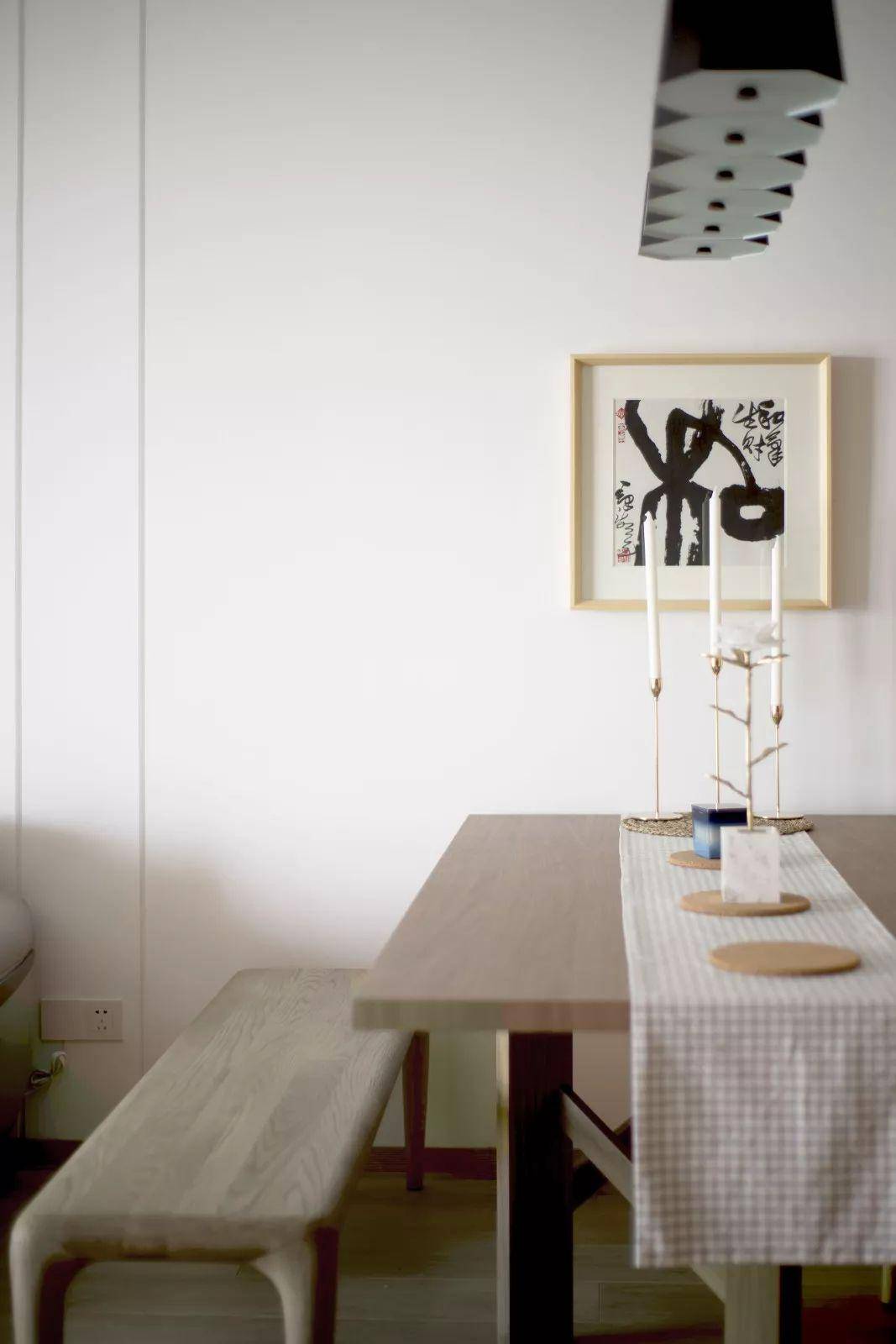 装饰画简约大方的 eba1ef1790f44dfebab8b6ad41f23514.jpeg