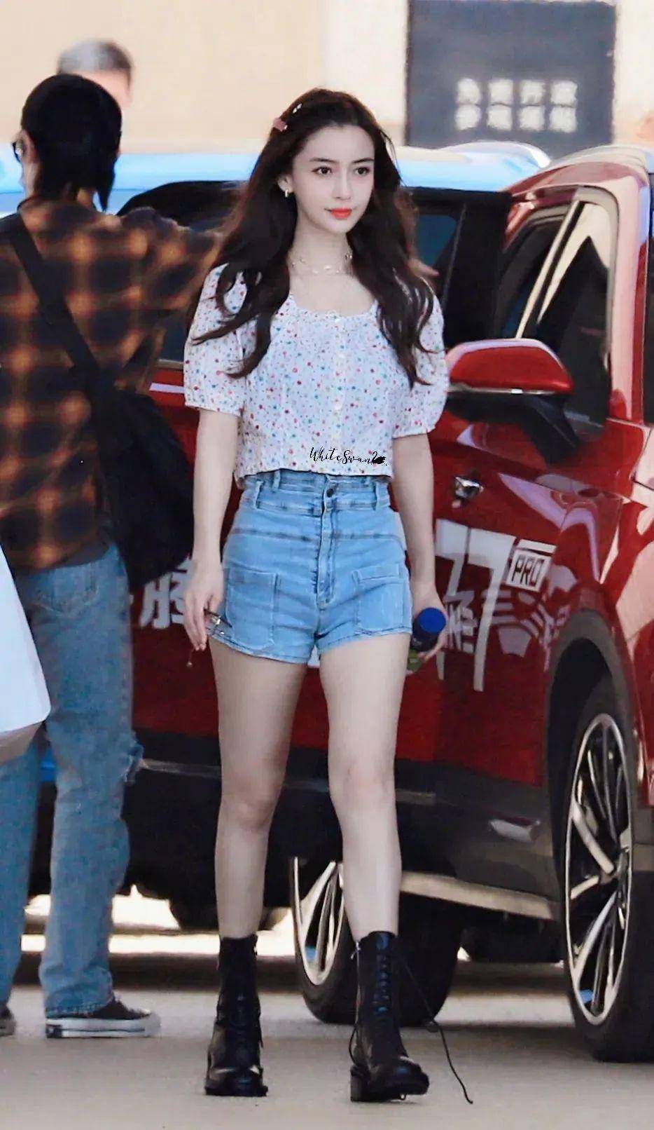 线条显瘦时髦巨好看!一秒入夏不会穿?穿方领