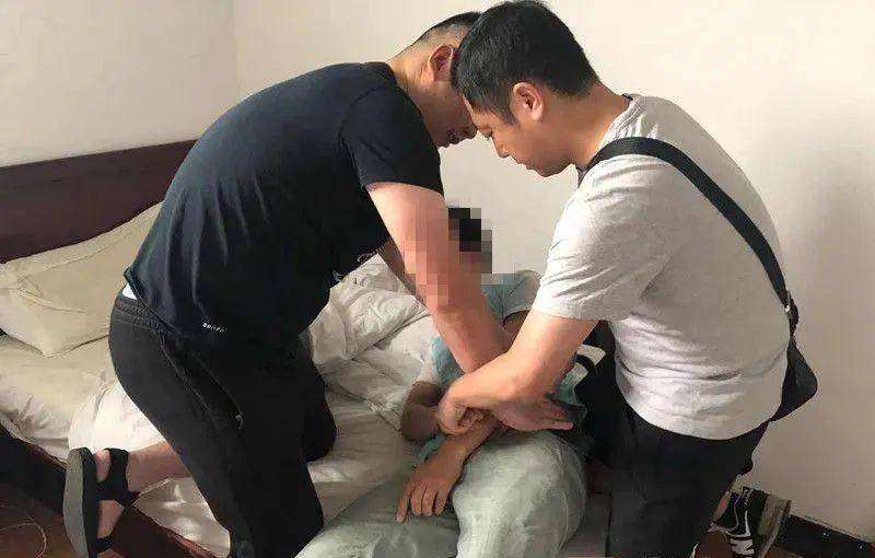 李某|上饶1男子冒充“单身美女”!骗取未婚男性33万元