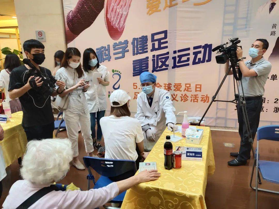 患者王建安教授心脏“换门”术直播预告！“新冠特效药”瑞德西韦再添临床证据；帕金森病的疾病修饰治疗是否已见曙光？| 广济一周