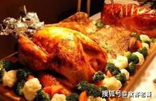 美国人喜欢吃的火鸡大餐，为何中国人却没啥兴趣，养殖户：都是泪